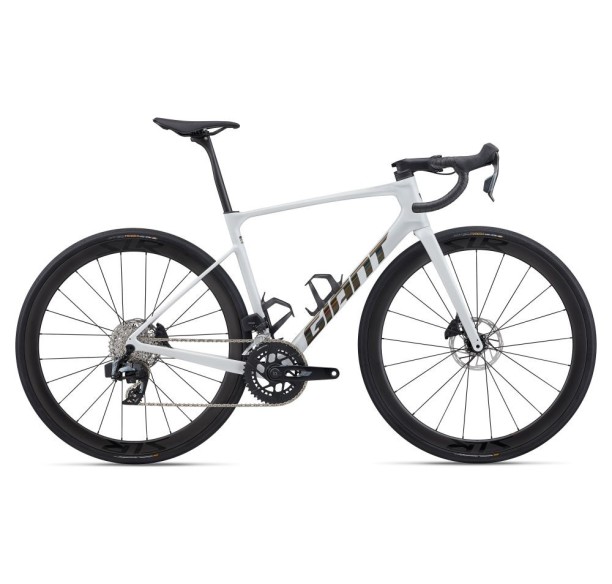 GIANT DEFY ADVANCED PRO 1 (2026)