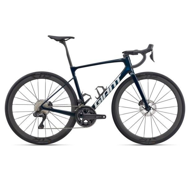 GIANT DEFY ADVANCED PRO 0 2026