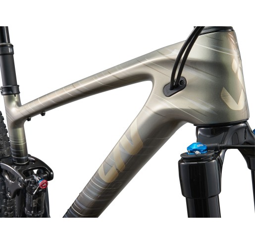 LIV PIQUE ADVANCED 29 2